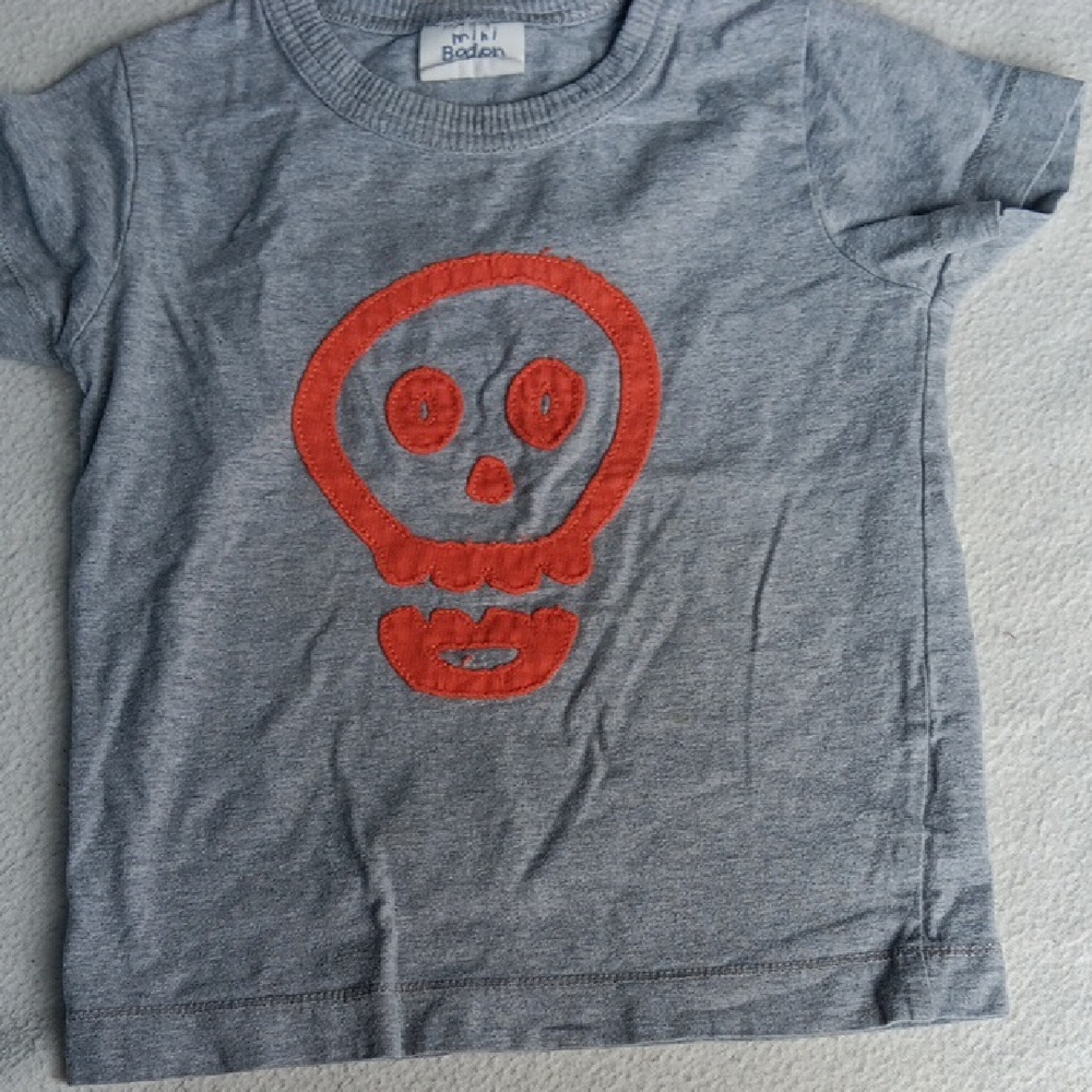 Boden Kids Gray Tee with Red Skull